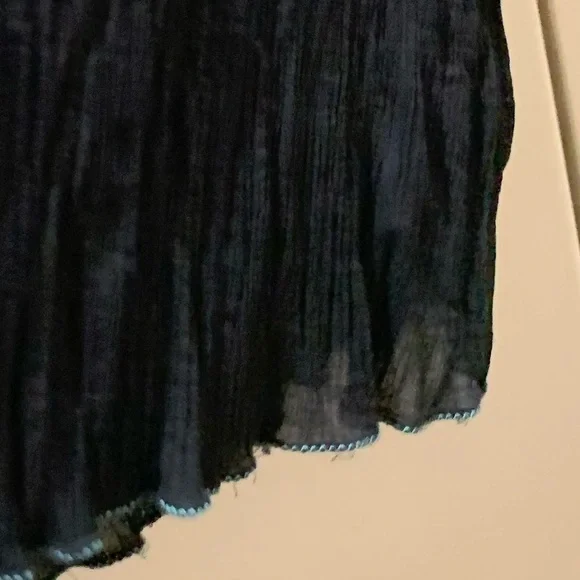 Chelsea & Violet 🍒 boho Blouse - Picture 8 of 9